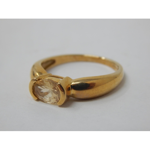 354 - 9ct Yellow Gold Gem Set Ring: Size L/M: gross weight 2.69g: Presented in Ring Box