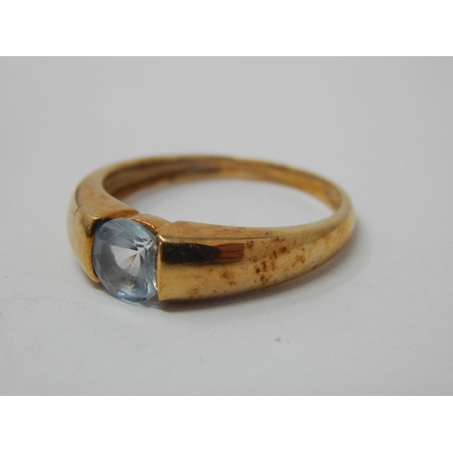 355 - 9ct Yellow Gold Gem Set Ring: Size N: gross weight 2.52g: Presented in Ring Box