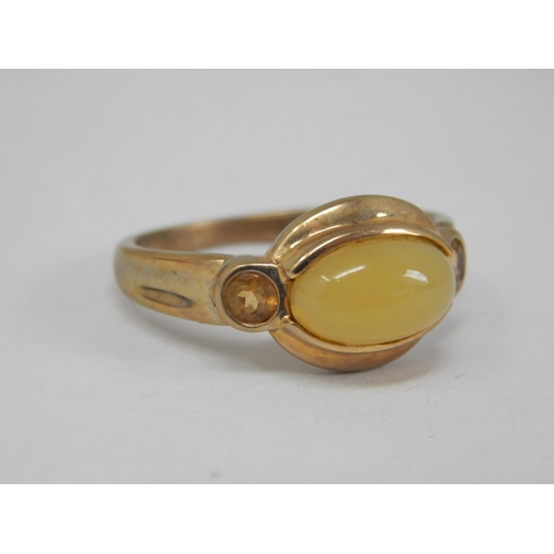 357 - 9ct Yellow Gold Gem Set Ring: Size L: gross weight 2.49g: Presented in Ring Box