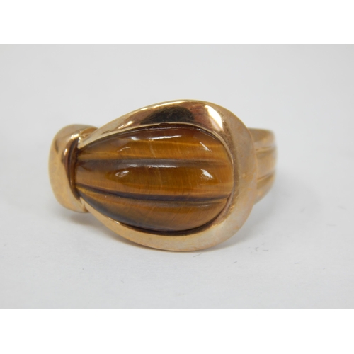 359 - 9ct Yellow Gold Tigers Eye Set Ring: Size M: gross weight 3.79g: Presented in Ring Box