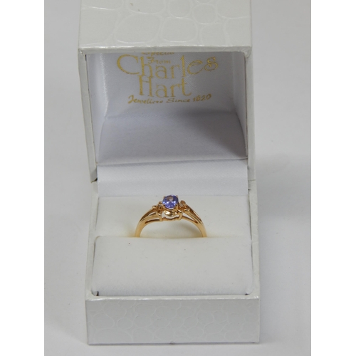 366 - 9ct Yellow Gold Gem Set Ring: Size M: gross weight 1.85g: Presented in Ring Box