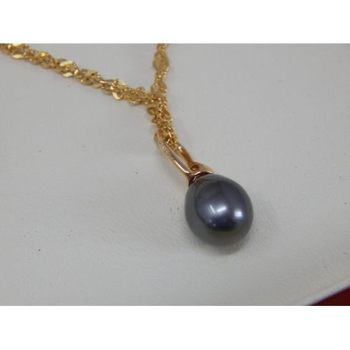 383 - 18ct Yellow Gold Tahitian Pearl Pendant on 9ct Yellow Gold Chain (46cm) in Fitted Presentation Case