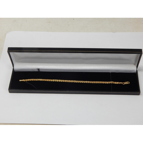 385 - 18ct Yellow Gold Bracelet: Length 18.5cm: Weight 3.45g: In Presentation Box