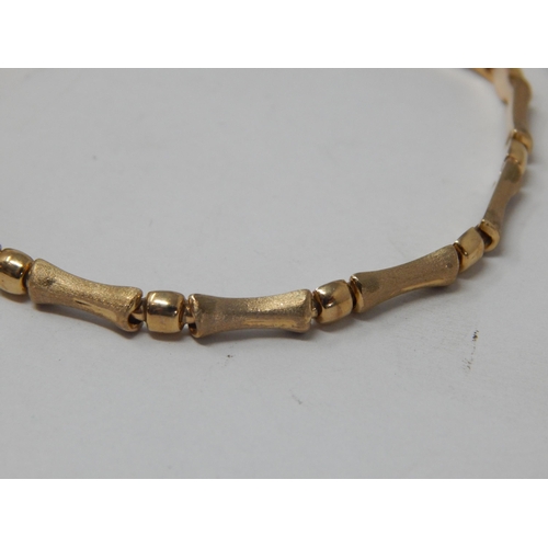 386 - 9ct Yellow Gold Bracelet: Length 18.5cm: Weight 4.96g: In Presentation Box