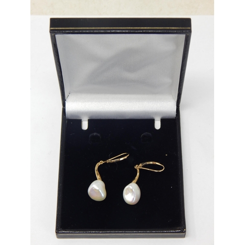 404 - A Pair of 9ct Yellow Gold Baroque Pearl Earrings in Presentation Case: Gross weight 4.04g