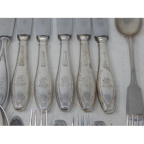 116 - A Quantity of 800 Standard Silver Flatware Comprising Dinner Forks, Tablespoons & Dinner Knives: Gro... 