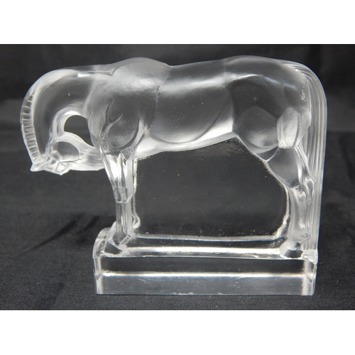 495 - RENE LALIQUE (1860-1945) Cheval Paperweight: Designed 1929: Width 9.5cm