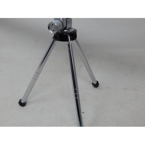 639 - A Vintage Portable Telescope on Tripod Stand in Fitted Case