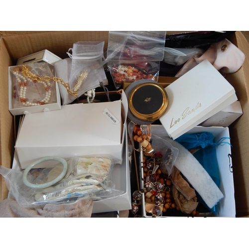 444 - Box Containing a Large Quantity of Costume Jewellery (lot)