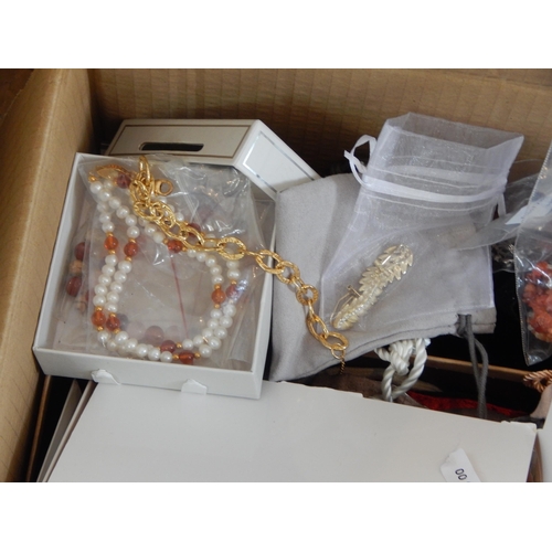 444 - Box Containing a Large Quantity of Costume Jewellery (lot)