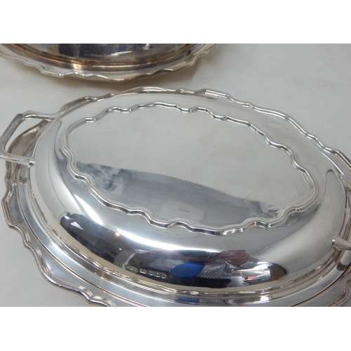 700 - A Good Pair of Silver Entree Dishes of Oval Form with Shaped Rims & Twin Handled Lids: Hallmarked Sh... 