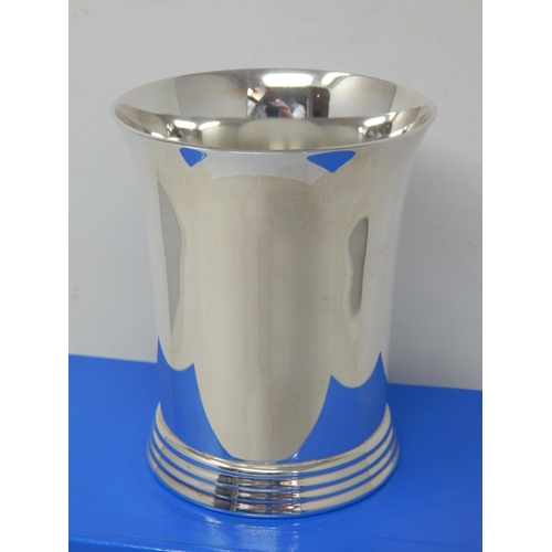 705 - GARRARD: Silver Beaker of Tapering Form on a Stepped Base: Hallmarked London 1997 by Garrard: Height... 