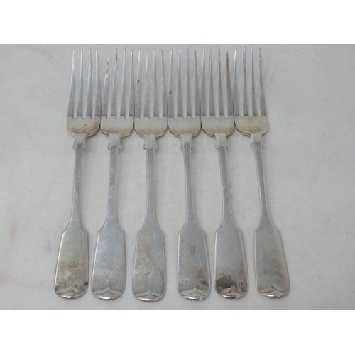 730 - Set of 6 Victorian Silver Dessert Forks Hallmarked London 1856: Length 17.5cm: Weight 222g