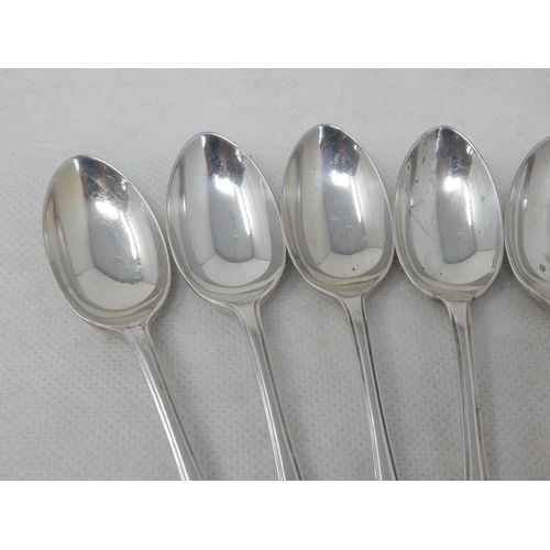 733 - Set of 6 Silver Coffee Spoons with Crossed Golf Club & Ball Terminals: Hallmarked Sheffield 1933 by ... 