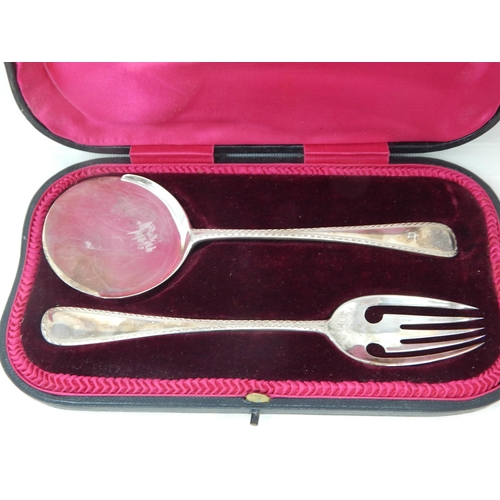 737 - A Pair of Silver Servers Hallmarked London 1911 by Jackson & Fullerton in Original Fitted Case: Leng... 