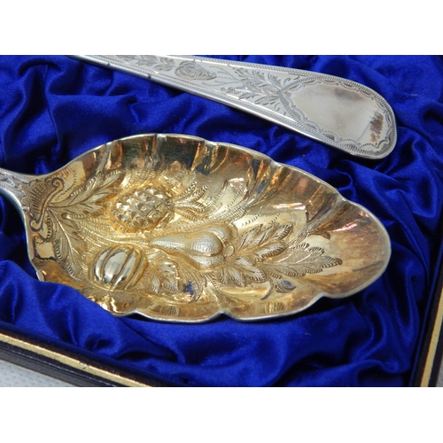 738 - A Pair of George III Silver Berry Spoons Hallmarked London 1792 /1807 in Fitted Case: Length 22cm: W... 