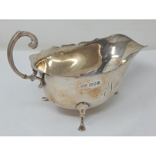 763 - Edwardian Silver Sauce Boat Hallmarked London 1909 by Mappin & Webb: Weight 98g