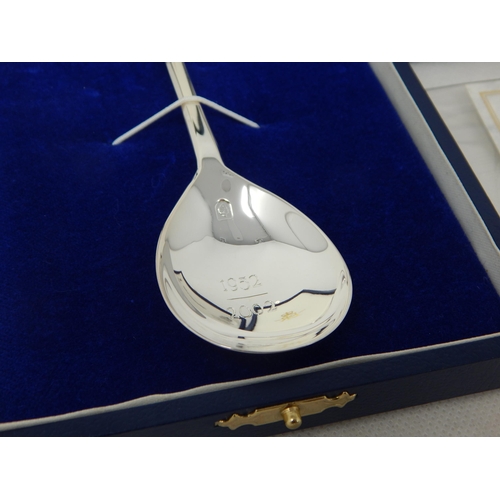 773 - Hallmarked Silver QEII Golden Jubilee 2002 Crown Top Spoon, Limited Edition 178/500 by C.J Vander in... 