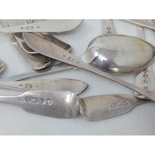 783 - A Quantity of George III & Later Silver Spoons Including Irish, Scottish Provincial & English: Vario... 