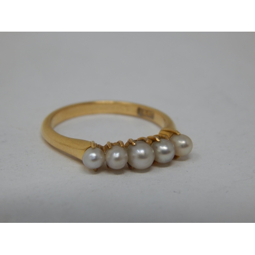 168 - 18ct Yellow Gold Pearl Set Ring: Size L: Gross weight 2.94g