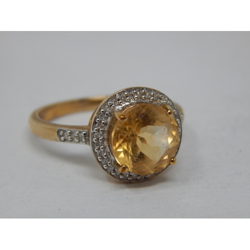 193 - 9ct Yellow Gold Gem Set Ring: Size O: Gross weight 3.25g