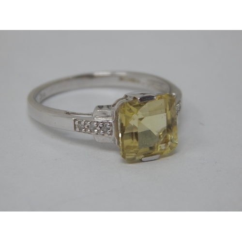 480 - 9ct White Gold Gem Set Ring: Size O: Gross weight 2.84g