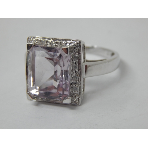 682 - 9ct White Gold Gem Set Ring: Size O: Gross weight 3.54g