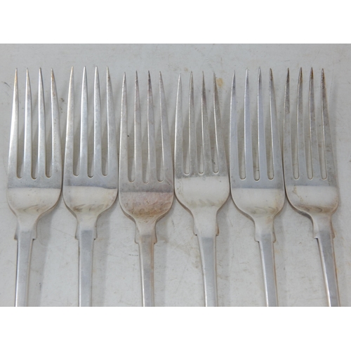 823 - Matched Set of George III & William IV Silver Dinner Forks: Hallmarked London 1809/1836: Length 19.5... 