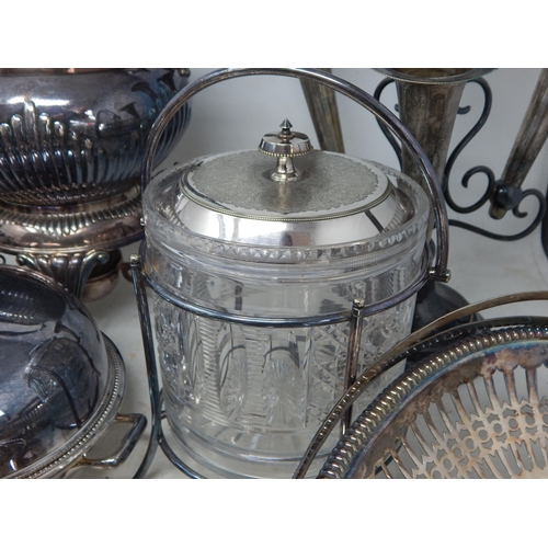 805 - A Quantity of Silver Plated Wares (lot)