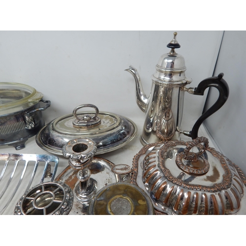 806 - A Quantity of Silver Plated Wares (lot)