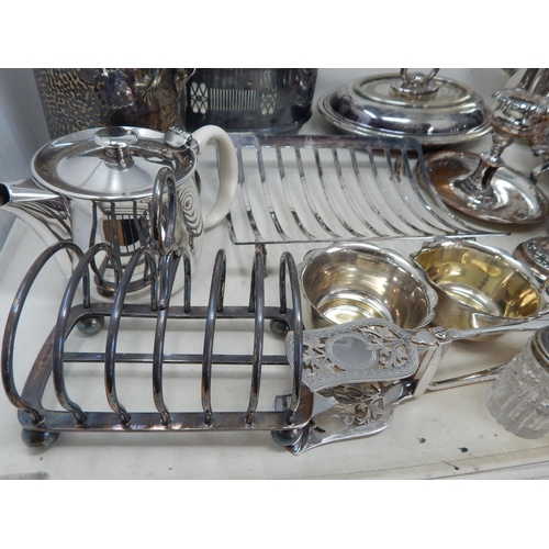 806 - A Quantity of Silver Plated Wares (lot)