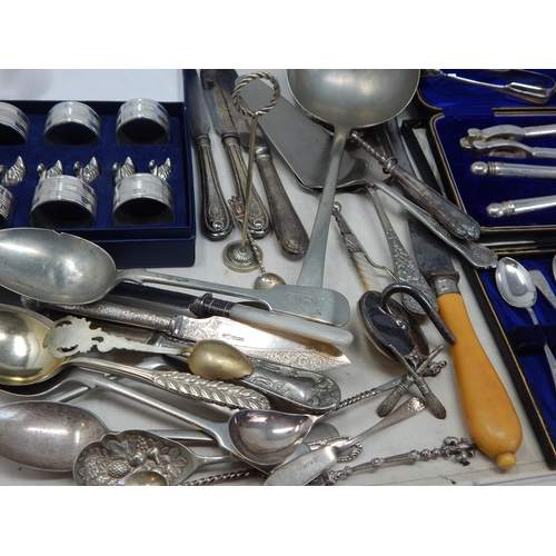 807 - A Quantity of Cased & Loose Silver Plated Flatware (lot)