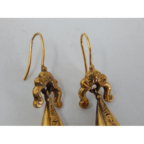 944 - A Pair of Unmarked Gold Earrings: Weight 4.3g