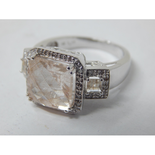 953 - 9ct White Gold Ring: Size O: Gross weight 6.7g