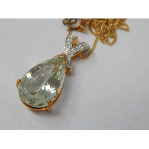 993 - 9ct Yellow Gold Pendant Necklace, chain tangled: Gross weight 3.5g