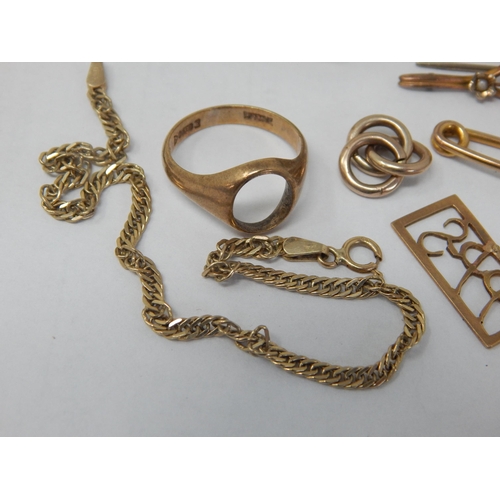 134 - A Group of 9ct Gold Oddments: Weight 10.2g together with a 9ct Gold Cased Wristwatch on rolled gold ... 