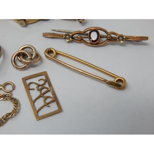 134 - A Group of 9ct Gold Oddments: Weight 10.2g together with a 9ct Gold Cased Wristwatch on rolled gold ... 