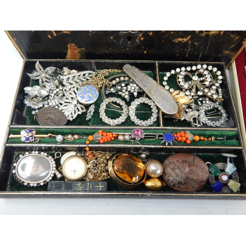 136 - A Jewellery Box Containing a Large Quantity of Antique & Later Costume Jewellery.