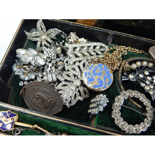 136 - A Jewellery Box Containing a Large Quantity of Antique & Later Costume Jewellery.