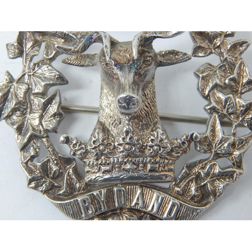 164 - Scottish. Gordon Highlanders 1946 Hallmarked silver Officer glengarry badge by Thomas Kerr Ebbutt. G... 