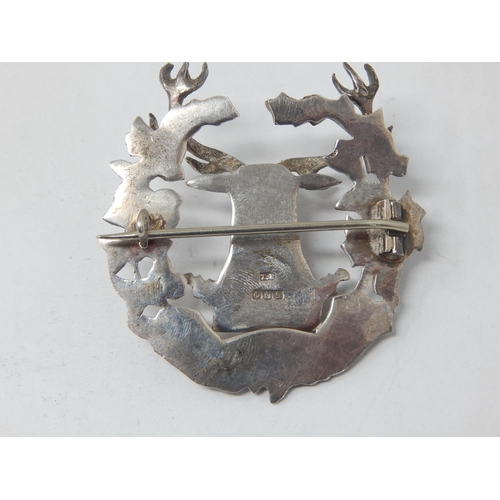 164 - Scottish. Gordon Highlanders 1946 Hallmarked silver Officer glengarry badge by Thomas Kerr Ebbutt. G... 