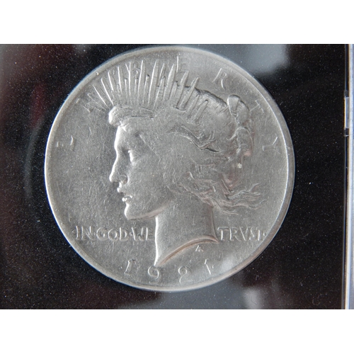 52 - 1921 U.S Silver Peace Dollar, Philadelphia Mint in Case of Issue with COA & Original Purchase Receip... 