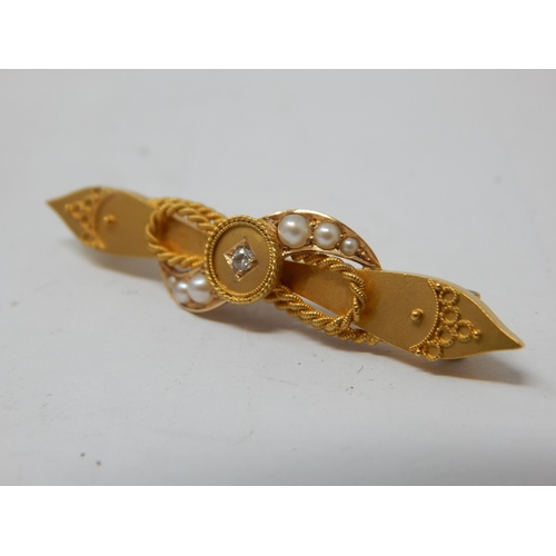 249 - Victorian 15ct Gold Brooch Set with a Small Central Diamond & Seed Pearls: 4.5cm wide: Gross weight ... 