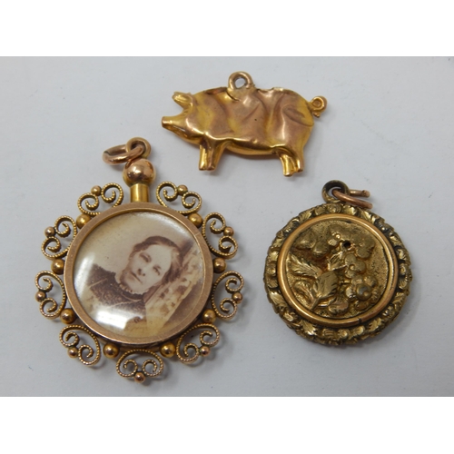 252 - Victorian 9ct Gold Double Sided Locket together with a Yellow metal Mourning Pendant Locket with Pla... 