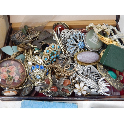 256 - Large Quantity of Antique & Later Costume Jewellery etc Including a Georgian Foiled Back Mourning Br... 