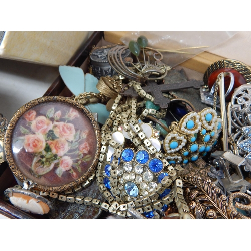 256 - Large Quantity of Antique & Later Costume Jewellery etc Including a Georgian Foiled Back Mourning Br... 