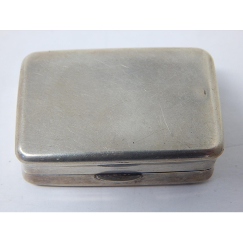 261 - 19th Century Chinese Silver Snuff Box with Character Mark & Makers Initials 