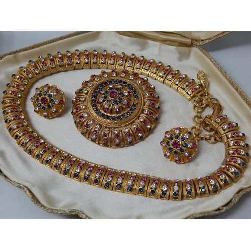 272 - An Extensive Collection of Good Quality Vintage Costume Jewellery to Include Brooches, Bracelets, Ea... 