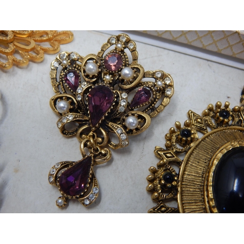 272 - An Extensive Collection of Good Quality Vintage Costume Jewellery to Include Brooches, Bracelets, Ea... 