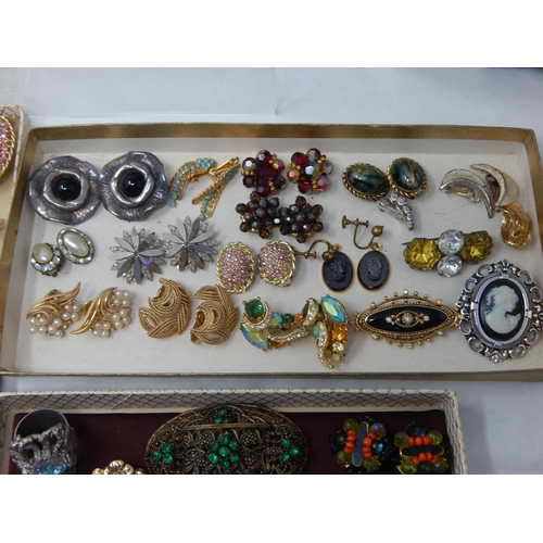 272 - An Extensive Collection of Good Quality Vintage Costume Jewellery to Include Brooches, Bracelets, Ea... 